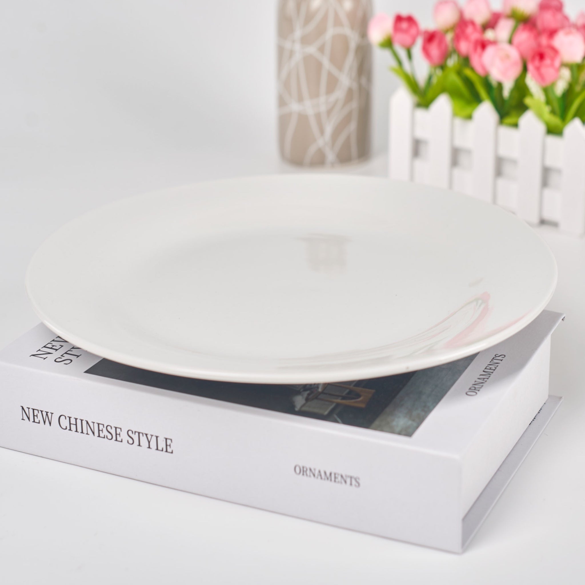 Orly Maison 8-Piece Dinner Plate Set - White Modern Stoneware Plates - 10.5"