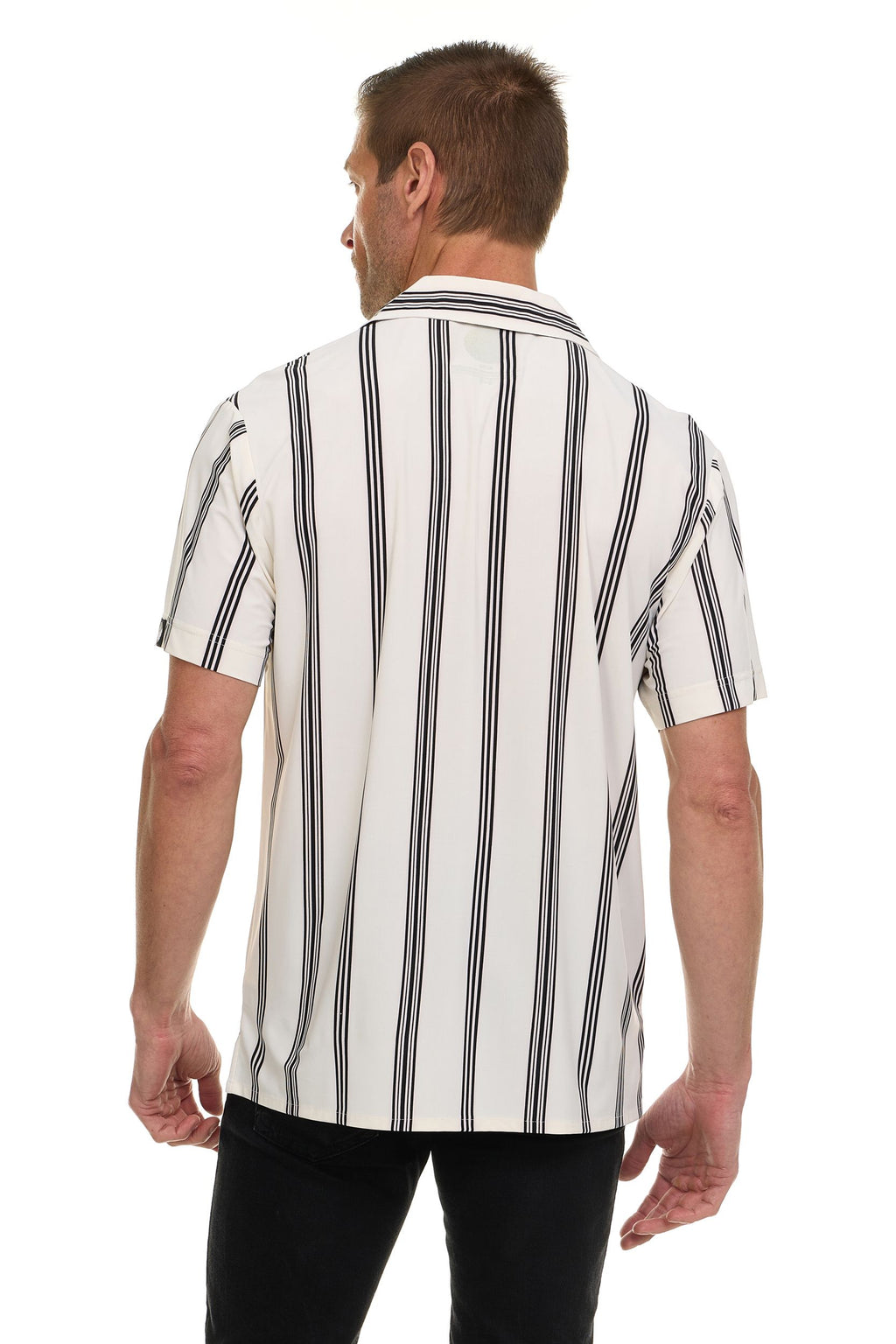 Canada Weather Gear Men’s Short Sleeve Stretch Shirt – 4-Way Super Stretch, Moisture Wicking, Wrinkle Resistant, Travel Friendly