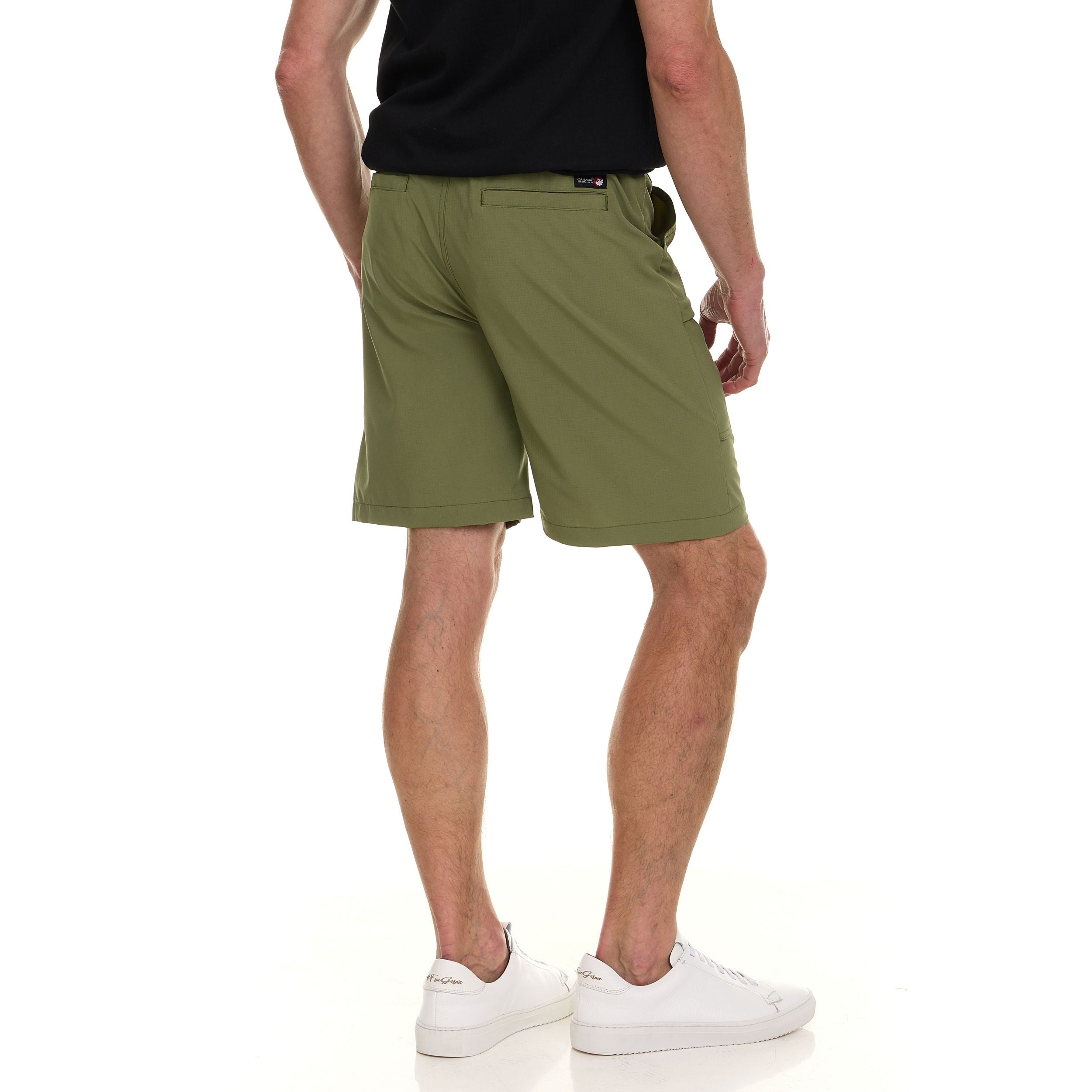 Canada Weather Gear Men’s Cargo Belted Shorts – Lightweight Stretch Twill Knee-Length Shorts with Pockets