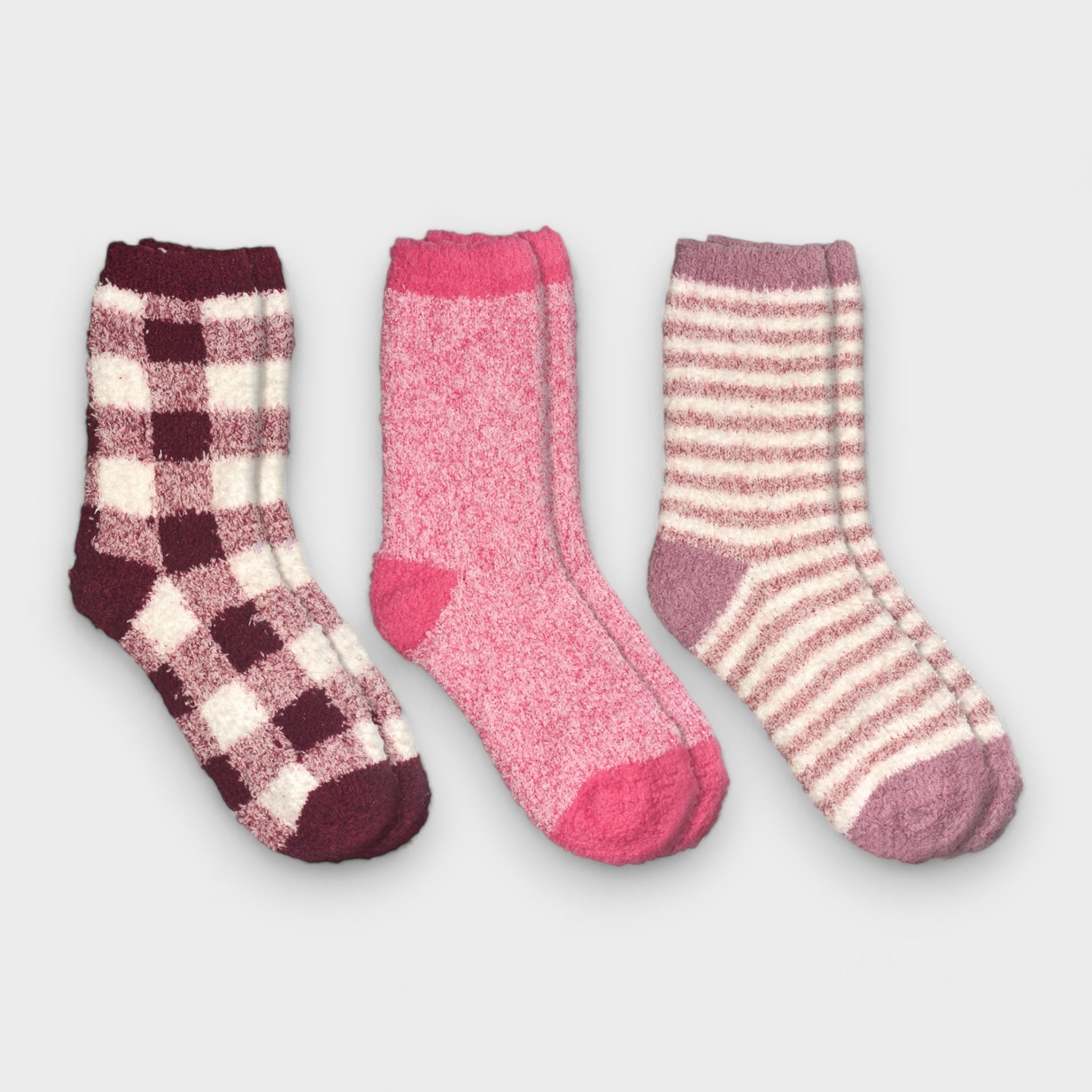 Aeropostale Women's 3-Pack Fuzzy Cozy Socks - Ultra Soft Winter Warmth Women Crew Boot Socks in Trendy Patterns