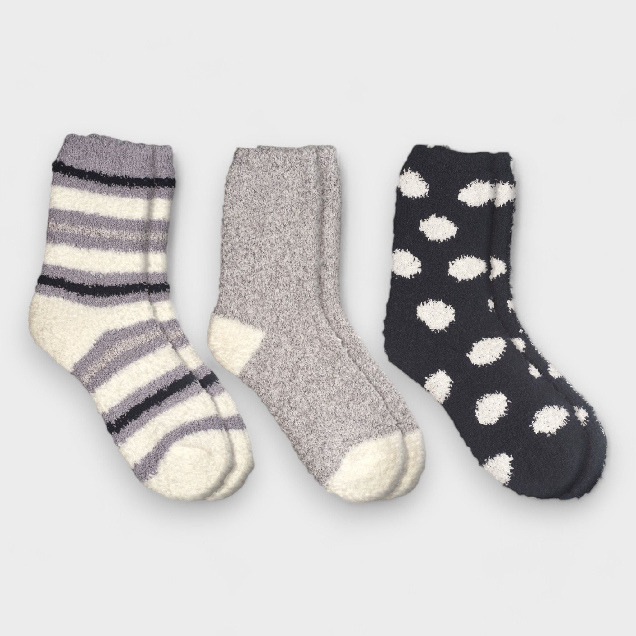 Aeropostale Women's 3-Pack Fuzzy Cozy Socks - Ultra Soft Winter Warmth Women Crew Boot Socks in Trendy Patterns