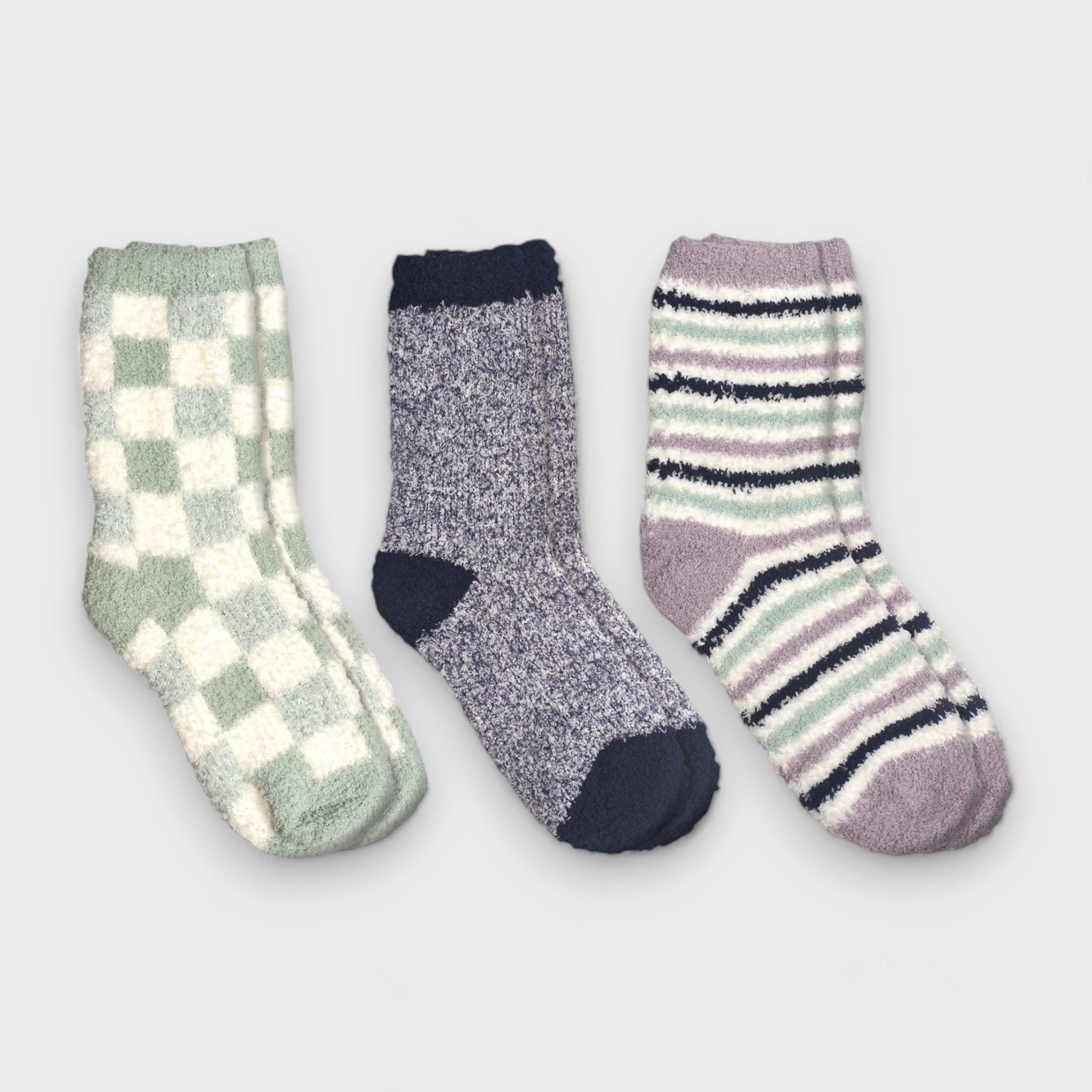Aeropostale Women's 3-Pack Fuzzy Cozy Socks - Ultra Soft Winter Warmth Women Crew Boot Socks in Trendy Patterns