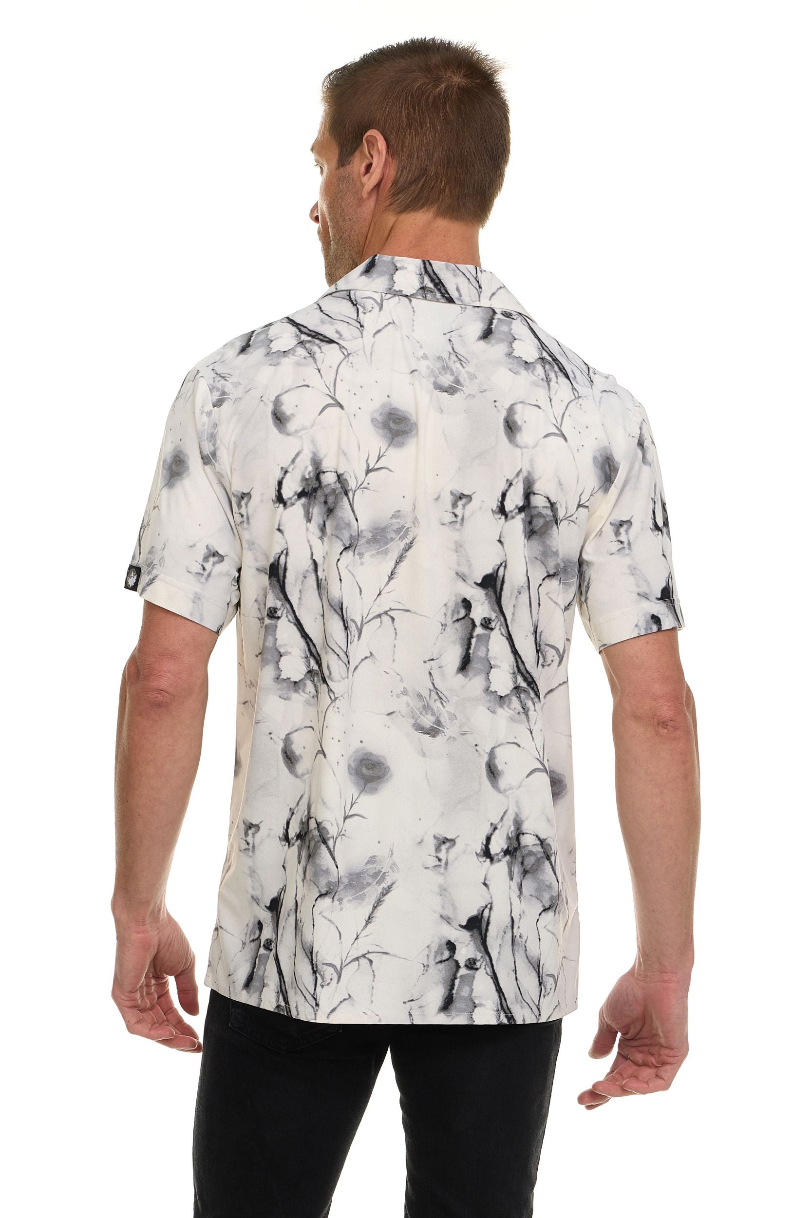 Canada Weather Gear Men’s Printed Camp Collar Shirt – , Super Stretch, 4-Way Stretch, Moisture Wicking, Wrinkle Resistant