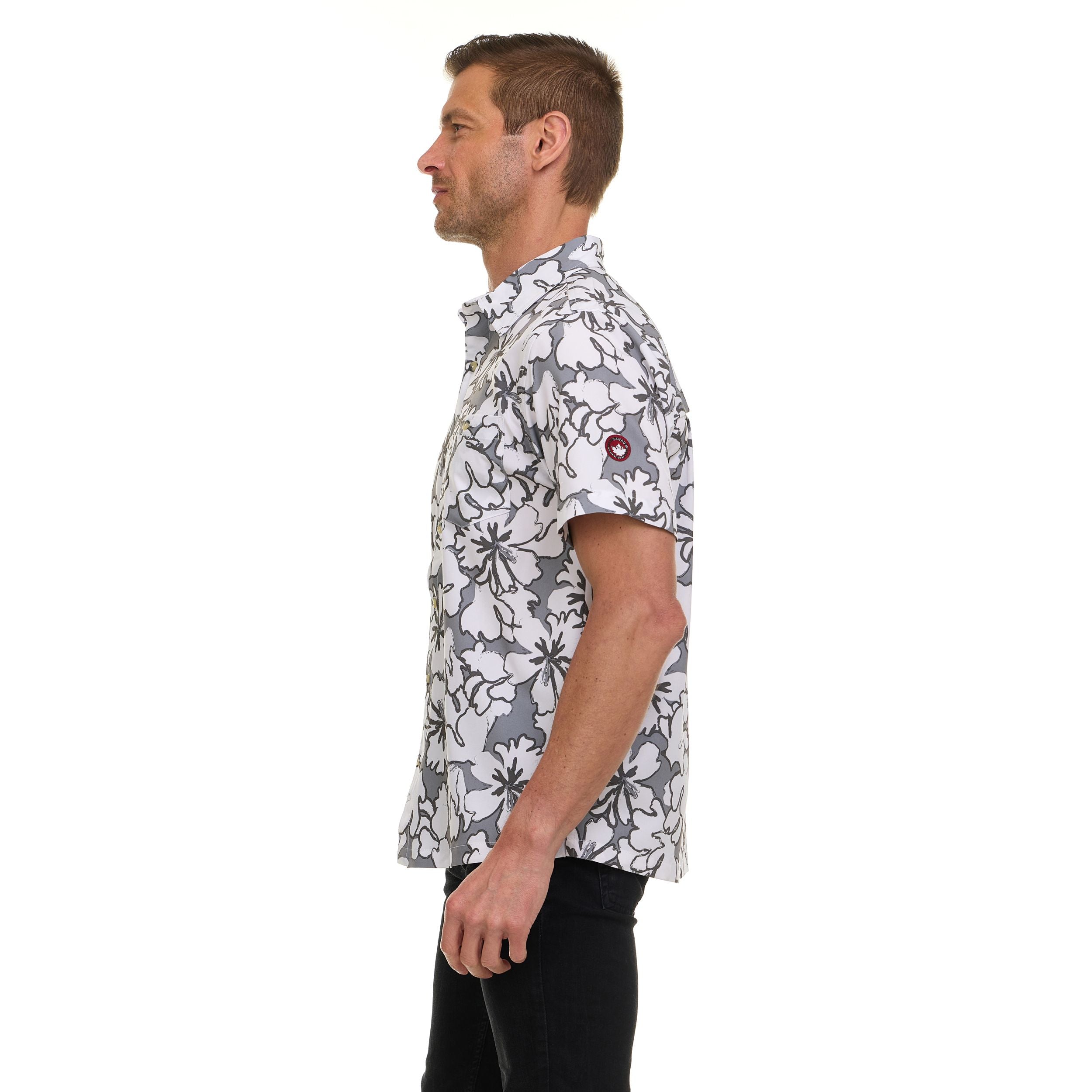 Canada Weather Gear Men’s Short Sleeve Button-Down Shirt – Casual Lightweight Printed Shirt with Chest Pocket