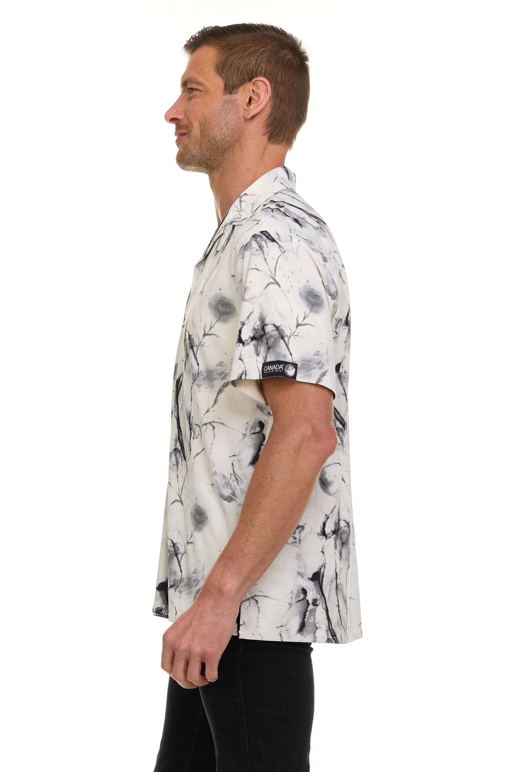 Canada Weather Gear Men’s Printed Camp Collar Shirt – , Super Stretch, 4-Way Stretch, Moisture Wicking, Wrinkle Resistant