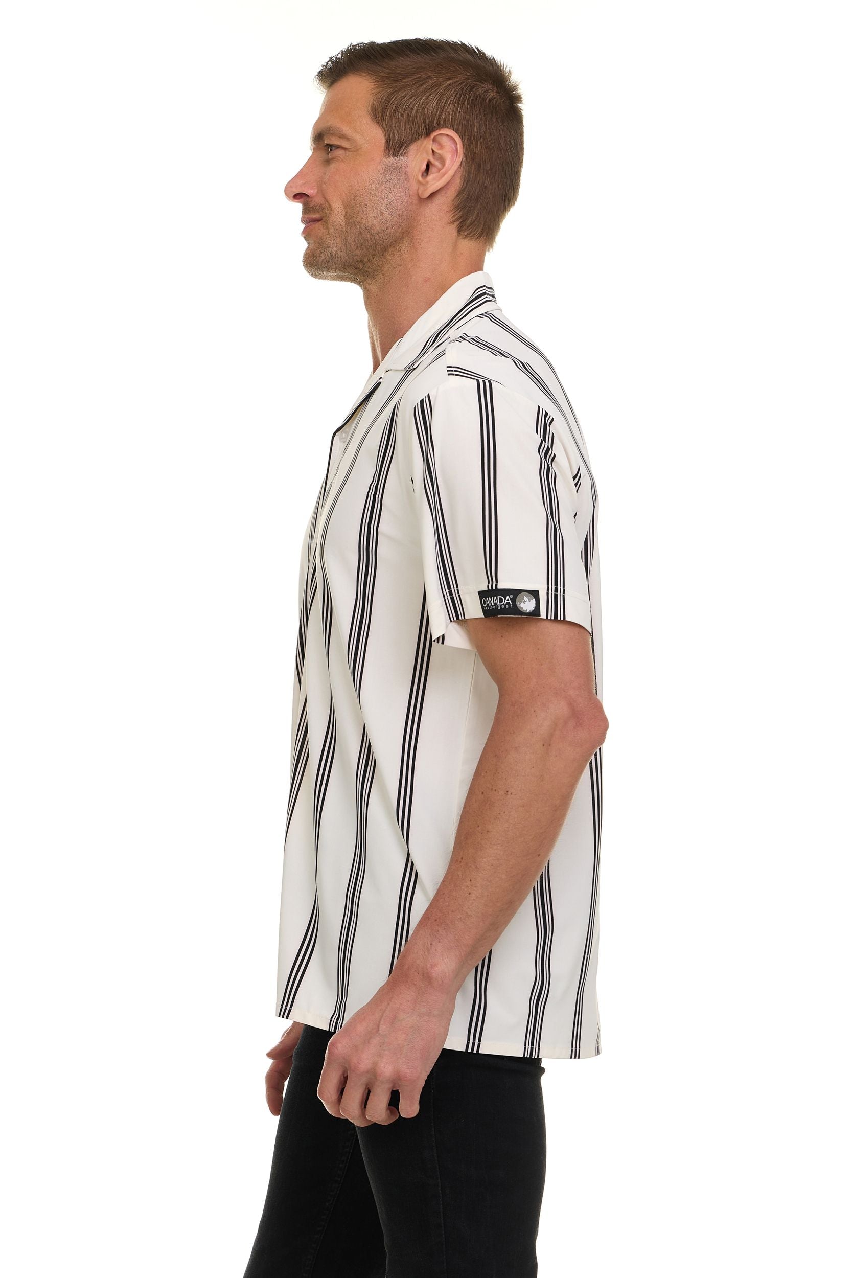 Canada Weather Gear Men’s Short Sleeve Stretch Shirt – 4-Way Super Stretch, Moisture Wicking, Wrinkle Resistant, Travel Friendly