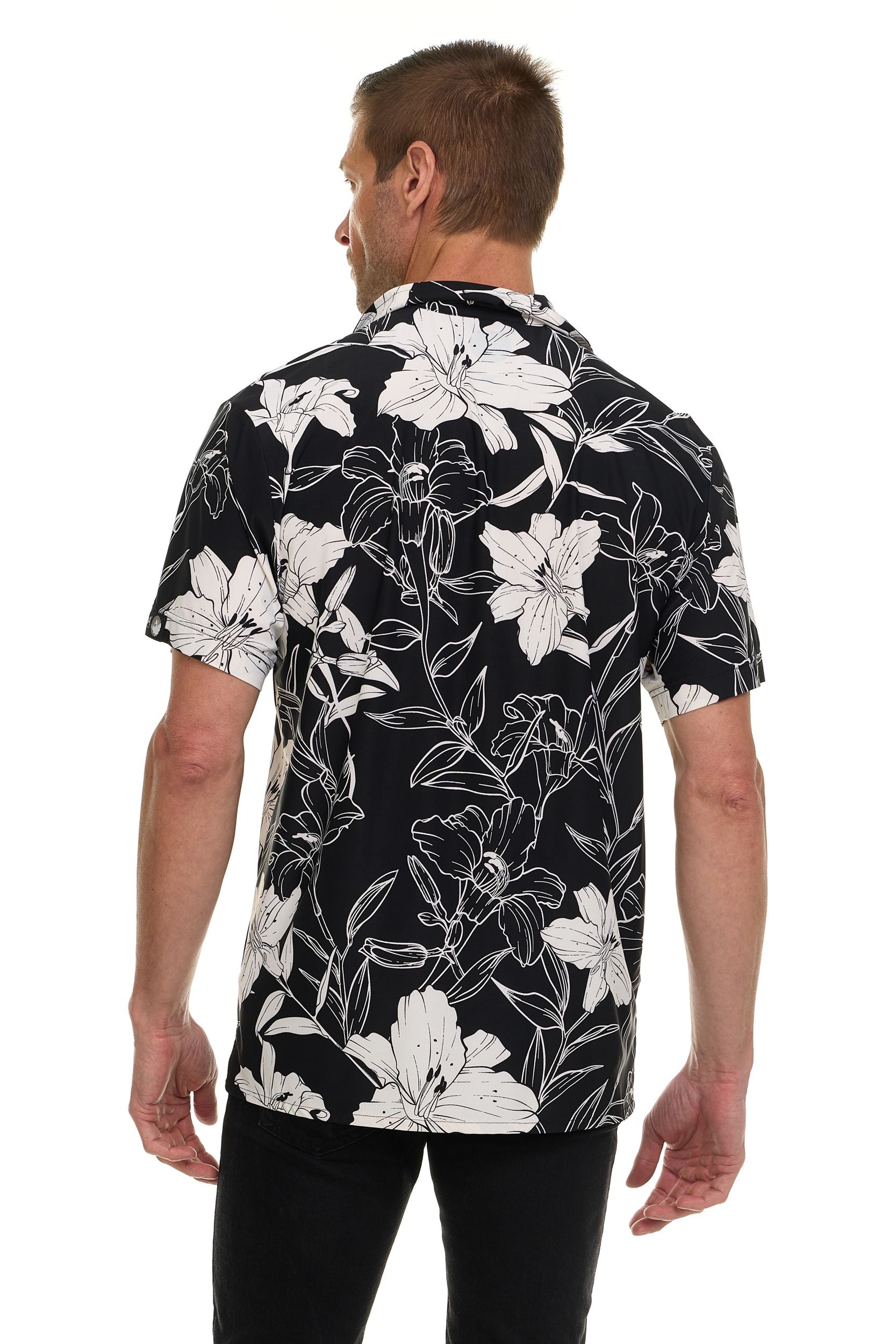 Canada Weather Gear Men’s ICE Fabric Camp Collar Shirt – Super Stretch 4-Way Stretch Button-Up Short Sleeve Shirt for Men