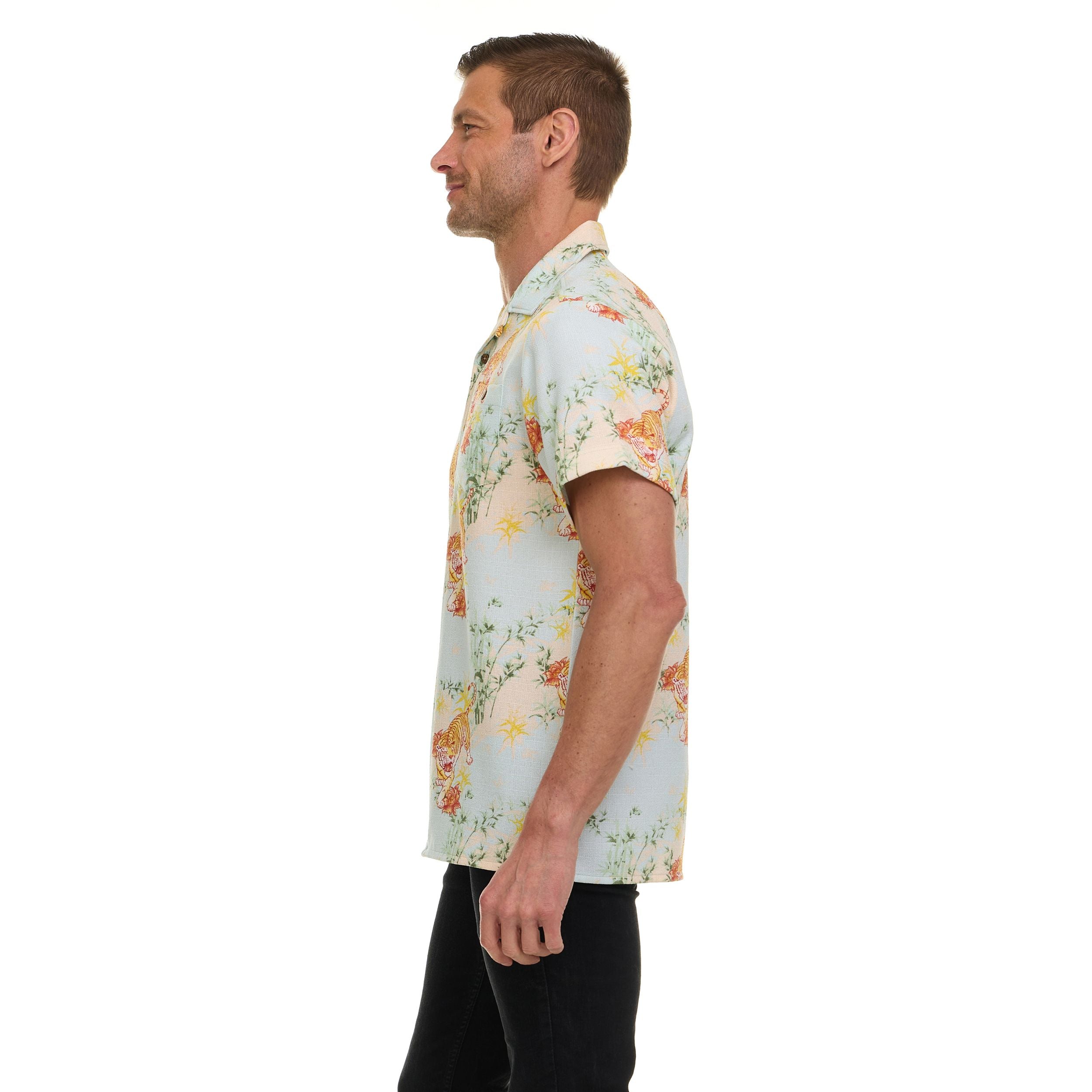 Super Triple Goose Men’s Textured Printed Camp Collar Shirt – Vintage-Inspired Stretch Shirt with Moisture Wicking & Easy Care