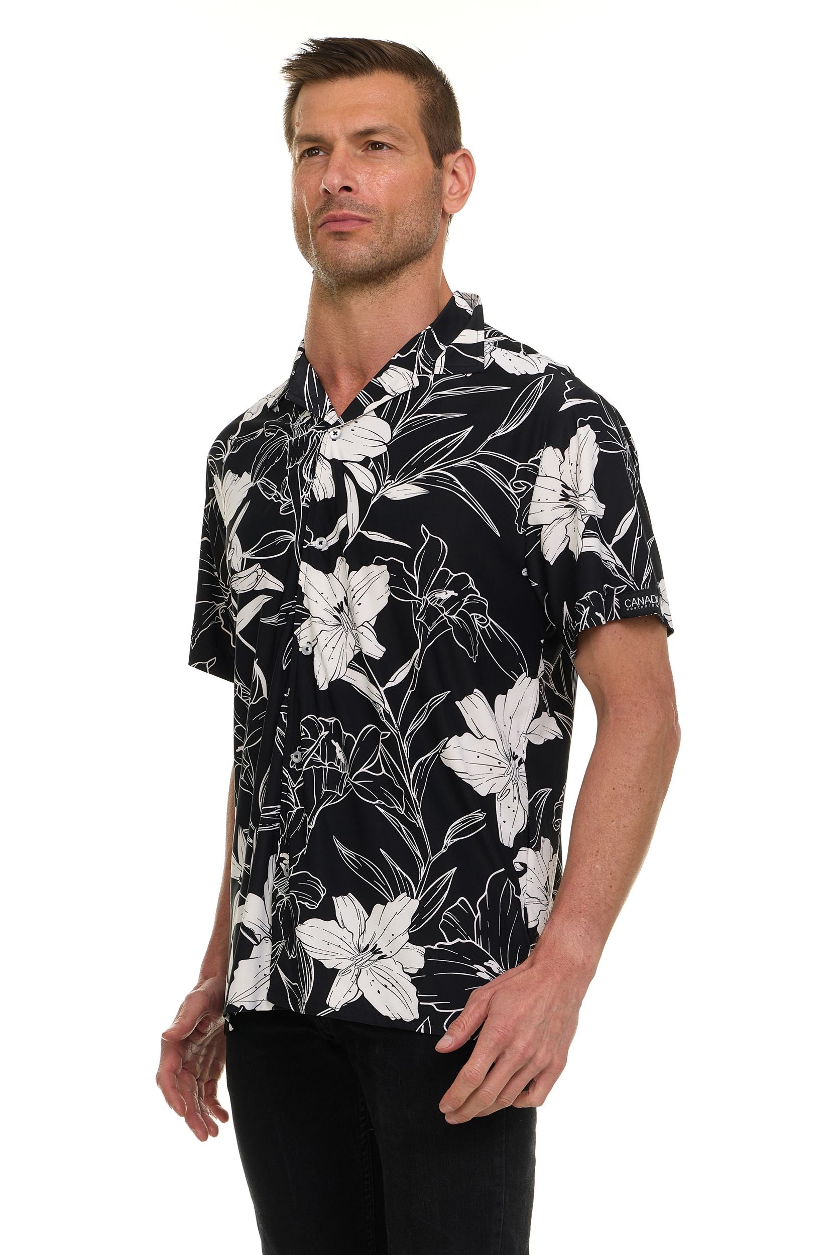 Canada Weather Gear Men’s ICE Fabric Camp Collar Shirt – Super Stretch 4-Way Stretch Button-Up Short Sleeve Shirt for Men