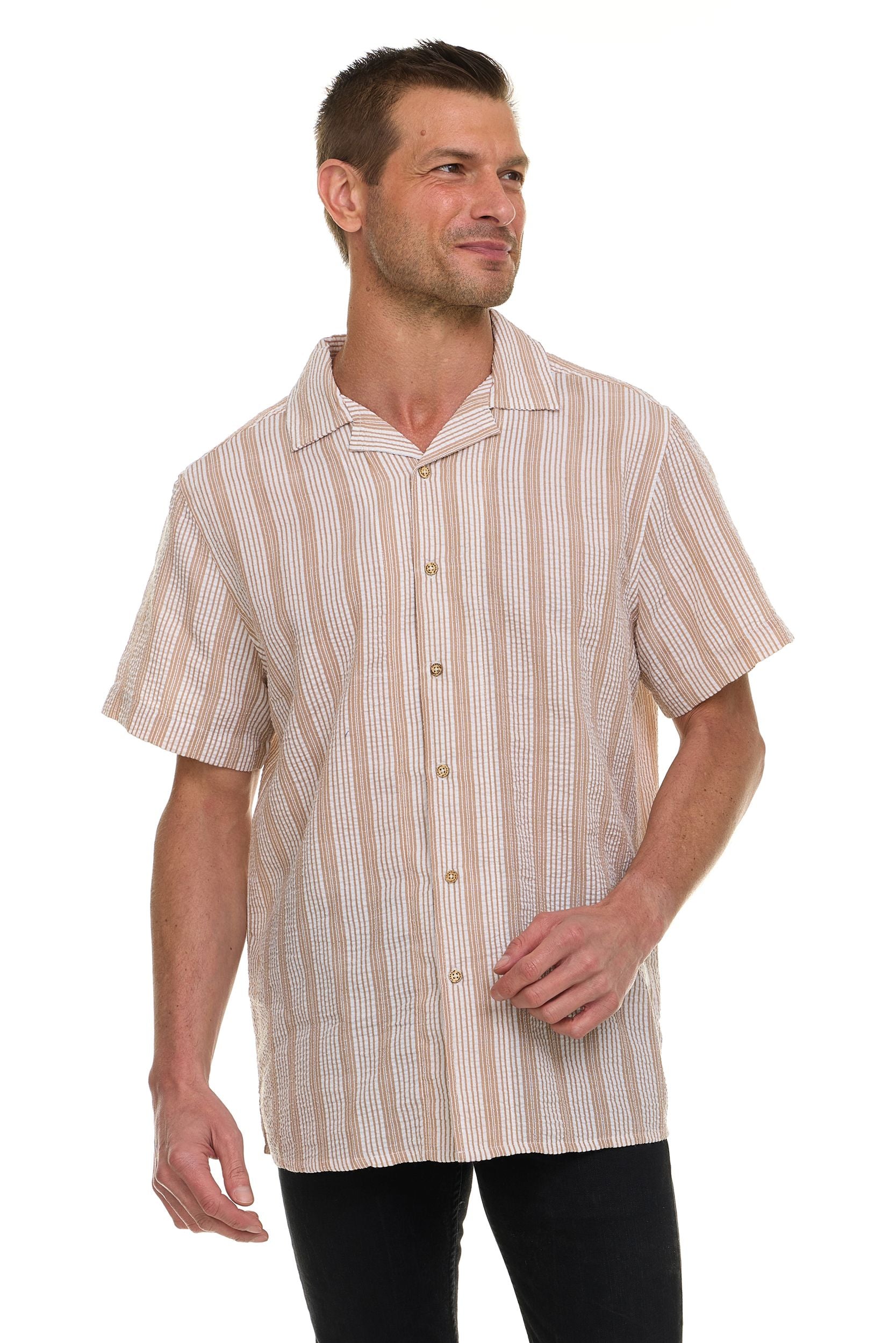 Canada Weather Gear Men’s Seersucker Button-Down Shirt – Short Sleeve Solid Textured Short Sleeve Shirt with Chest Pocket