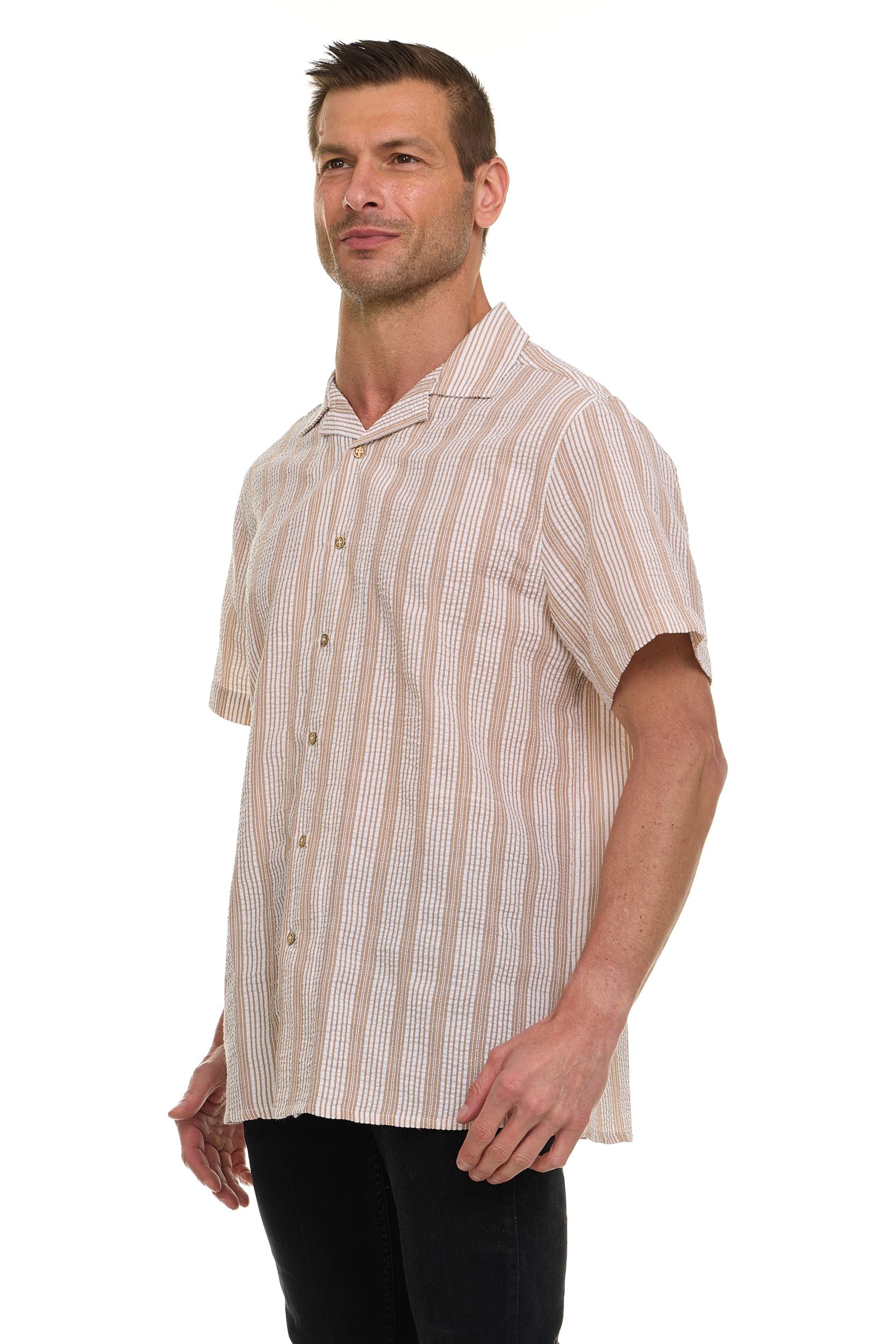 Canada Weather Gear Men’s Seersucker Button-Down Shirt – Short Sleeve Solid Textured Short Sleeve Shirt with Chest Pocket